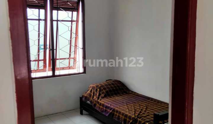 Ready-to-Occupy and Comfortable House in Banyumanik Area, Semarang - 7385 2