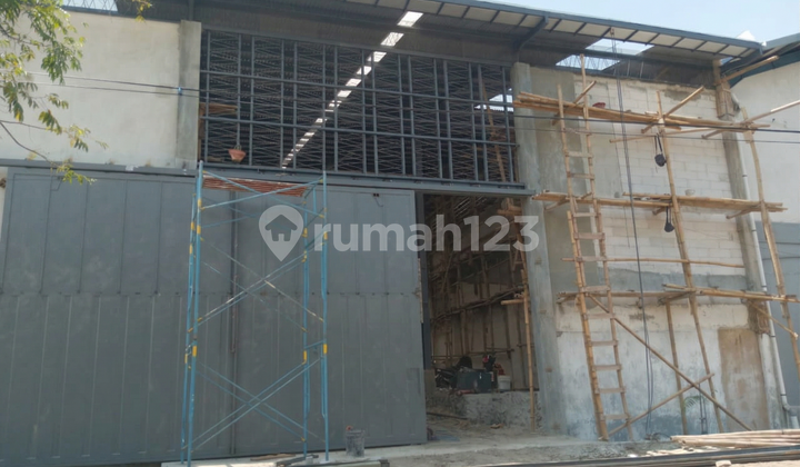 Gudang dengan Loading Dock, Cocok Usaha Indsutri Lik Kaligawe - 11294 1