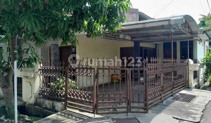 Rumah Siap Huni dan Nyaman Daerah Semarang Timur - 11157 2