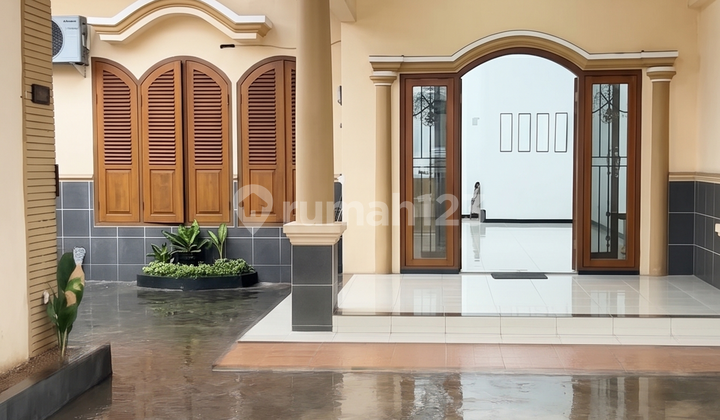 Ready-to-Occupy and Comfortable House in Lamper, Semarang - 11392 1