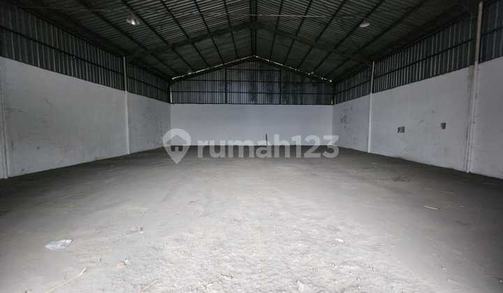 Ready-to-Use Warehouse on Jl. Raya Tegal - 9702 Ready-to-Use Warehouse on Jl. Raya Tegal - 9702