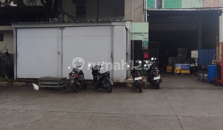 Quick Sale !!! Warehouse For Sale in Taman Tekno Industrial Area, BSD, South Tangerang Warehouse
