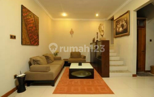 Rumah 2 Lantai Bagus SHM di Ngaglik
jogja Utara
, Sleman 6