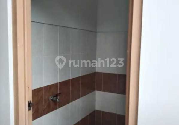 Rumah 2 Lantai Bagus SHM di Maguwoharjo, Depok Sleman, Yogyakarta 2
