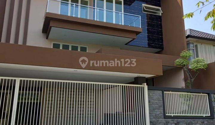 Rumah Besar Dan Modern Di Araya malang 1