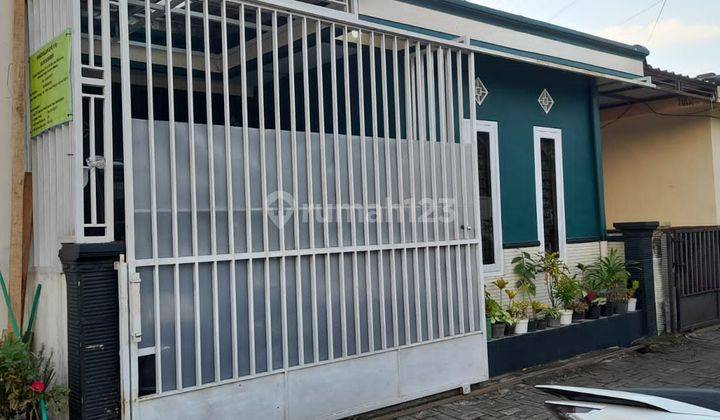 Rumah Second Murah Super Bagus Strategis dan Siap Huni 2