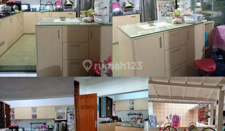 Rumah Keren 2 Lantai Bangunan Berukuran Besar Luas dan Strategis 2