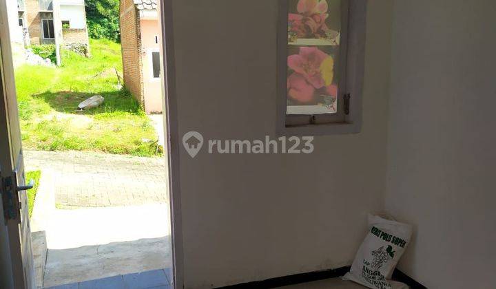 Rumah minimalis modern siap huni di Wagir Malang 2