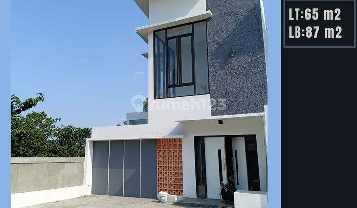 Rumah Villa Modern Luas Siap Huni di Junrejo Kota Batu 1