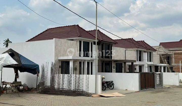 Hunian mewah di green Habibi Residence Kepanjen Malang  2