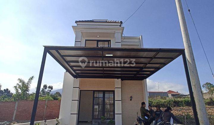 Rumah View Pegunungan Di Grand Arjuna Village Malang 1