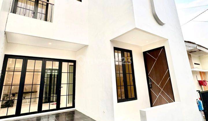 Rumah Baru Minimalis Modern di Tasikmadu Regency Kota Malang 1