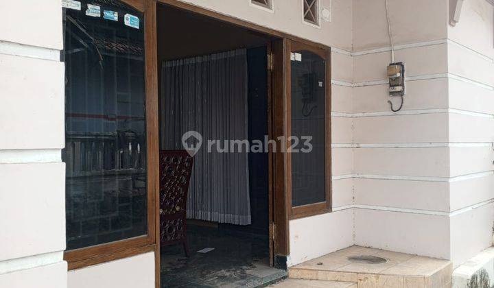 Disewakan Rumah Siap Huni Semi Furnished Strategis di Kota Batu 2