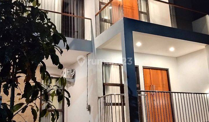 Rumah Villa Full Furnished Plus Private Pool di Kota Batu  2