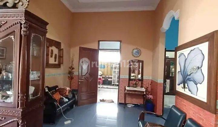 Rumah Besar Halaman Luas Murah Strategis di Tumpang Malang  2