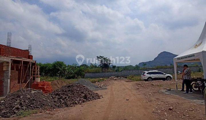 Rumah Mewah 300 Jutaan Di Mandevilla Residence Kota batu 2