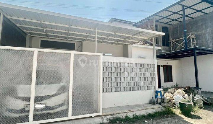 Rumah Modern Murah Dan Siap Huni Di Kedungkandang Malang  1