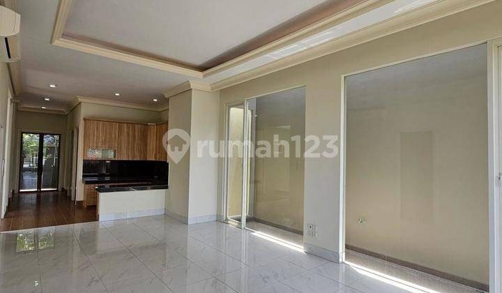 Rumah Mewah Ready Siap Huni di Cluster Candi Golf Semarang 2