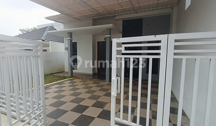 Rumah Ready Sudah Berpagar dan Canopy di Mijen Semarang 2