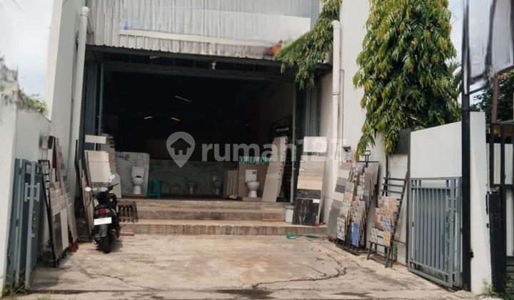 Shop House on the Highway in Majapahit Pedurungan Semarang 1