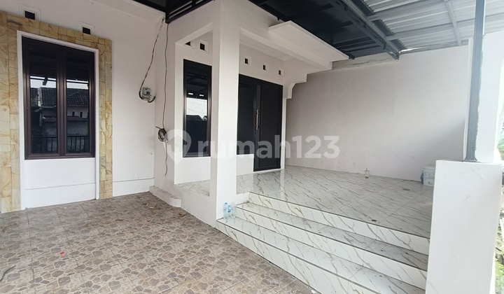 Ready-to-occupy house in Ngaliyan Semarang 1