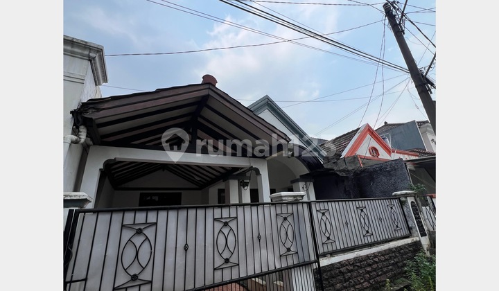 Rumah Manis Minimalis Jatijajar Depok 1