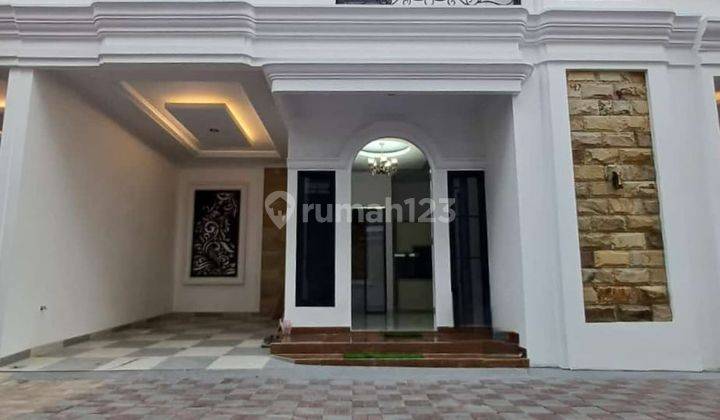 Rumah Mewah di Lokasi Strategis Selangkah Ke Ragunan Dan Cilandak 1