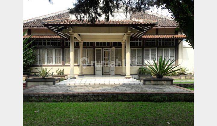 Rumah Mewah Strategis Hitung Tanah Berdiri Sedjak 1921  2