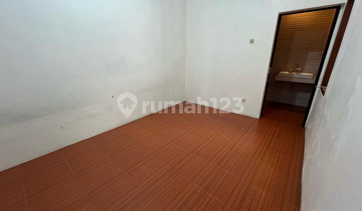Rumah Manis Minimalis Jatijajar Depok 2