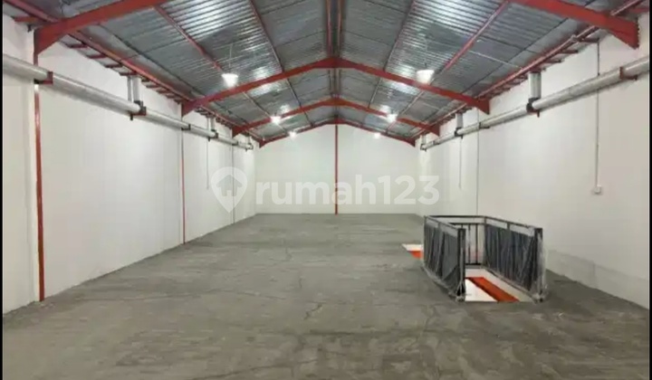 For Rent: 3-Storey Warehouse In Merr For Rent: 3-Storey Warehouse In Merr