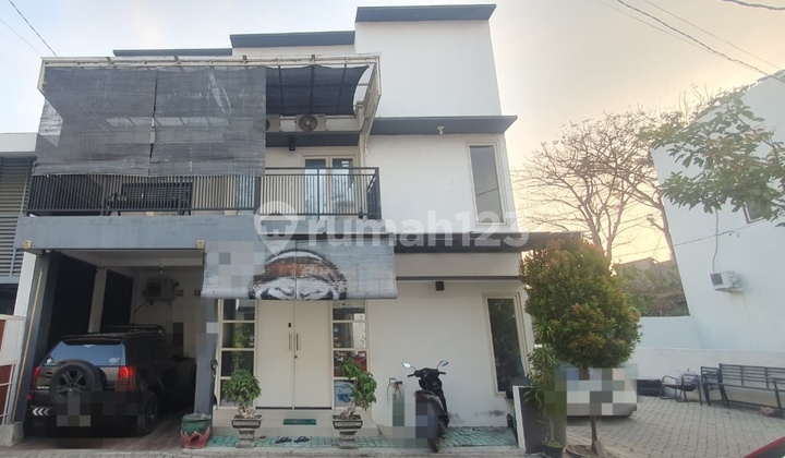 Dijual Rumah Cantik 3 Lantai De Alamuda Residence Wiyung