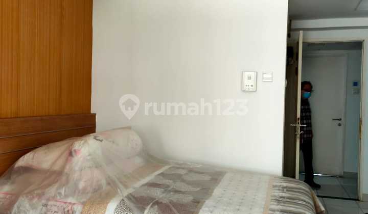 Disewakan Apartment Berkeley Lantai 5 Full Furnish Disewakan Apartment Berkeley Lantai 5 Full Furnish