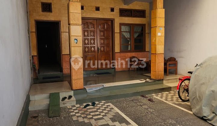 Dijual Rumah Jl. Soponyono Lantai Marmer