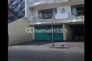 Disewakan Ruko Pusat Kota Jl. Genteng Muhammadiyah Disewakan Ruko Pusat Kota Jl. Genteng Muhammadiyah