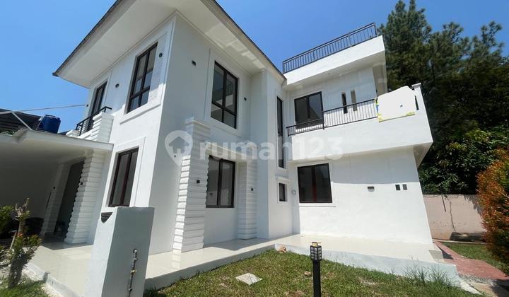 Rumah 2 Lantai Plus Roof Top Kota Wisata