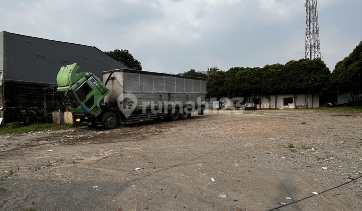 For Sale Land and Building in Jatisari Jatiasih