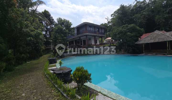 Villa Di Kaki Gunung Salak