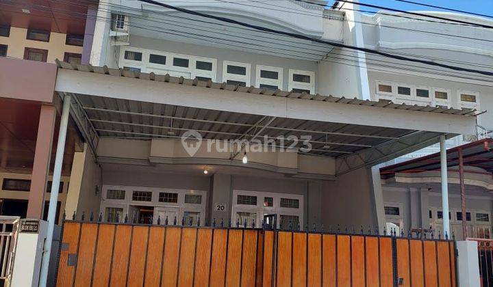 Disewakan Rumah 2 Lantai full perabot bagus di Jl. Hertasning 1