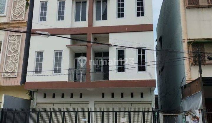 Dijual Ruko 3 Lantai Bagus Untuk Usaha Jl. Datu Museng Losari Makassar 1