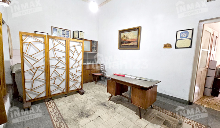 Old House Original Building Premium Location Malang City 2