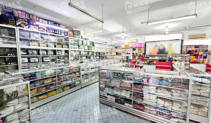 Shop House and Large Land on Letjen Sutoyo Main Road, Suitable for Various Businesses, Large Parking Area at Jl. Letjen Sutoyo No. 35, Rampal Celaket, Klojen, Malang City, East Java, Indonesia, 65111, Lowokwaru. 2