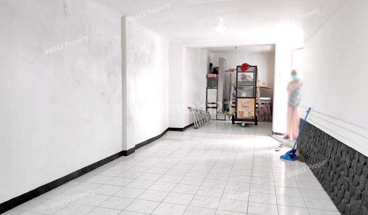 RUMAH NYAMAN DAN LUAS DEKAT PASAR BESAR DI PULAU-PULAU MALANG 7