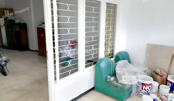 RUMAH NYAMAN BANGUNAN BELANDA DEKAT RSI DAN PASAR BESAR MALANG 2