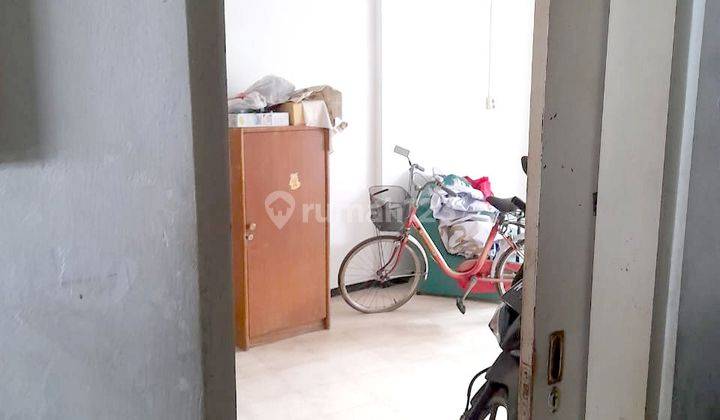 RUMAH NYAMAN BANGUNAN BELANDA DEKAT RSI DAN PASAR BESAR MALANG 6