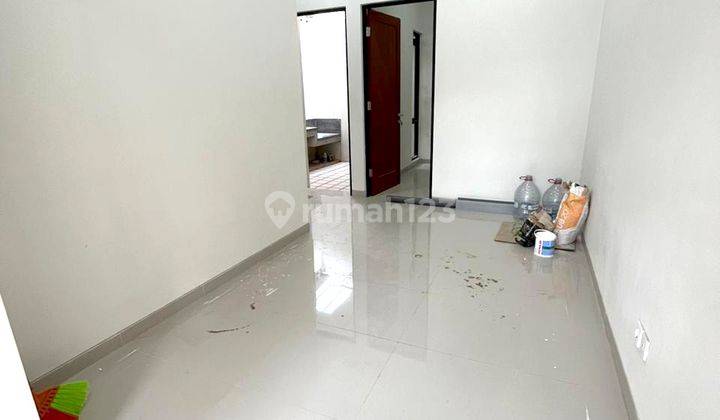 RUMAH BARU MINIMALIS DAN BAGUS SIAP HUNI AKSES TOL MADYOPURO 2