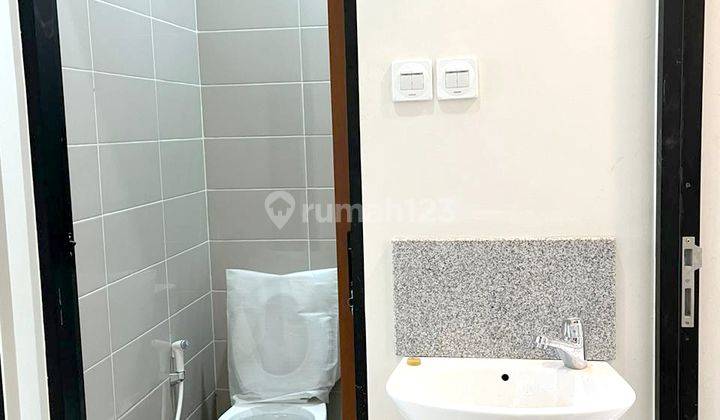 RUMAH BARU MINIMALIS DAN BAGUS SIAP HUNI AKSES TOL MADYOPURO 5
