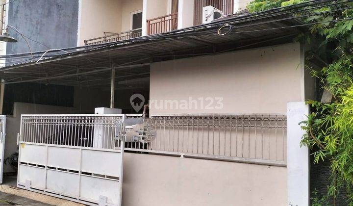 RUMAH KOST 2 LANTAI DEKAT KAMPUS UNTAG DAN UBAYA  5
