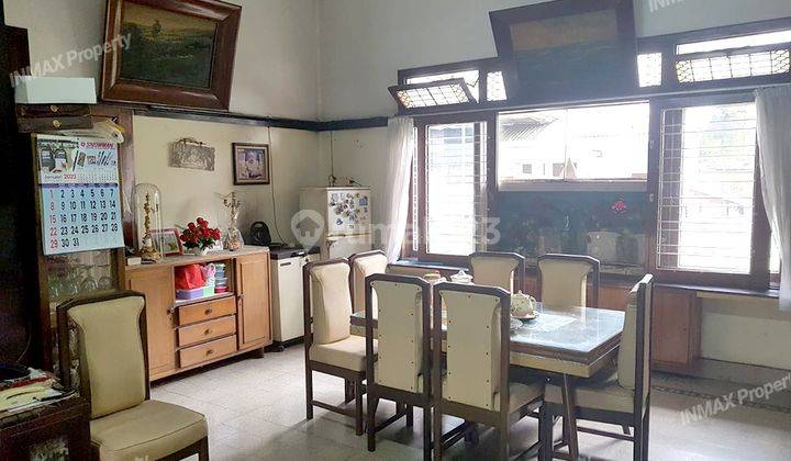 RUMAH NYAMAN TERAWAT BANGUNAN ASLI BELANDA  DI IJEN MALANG 6