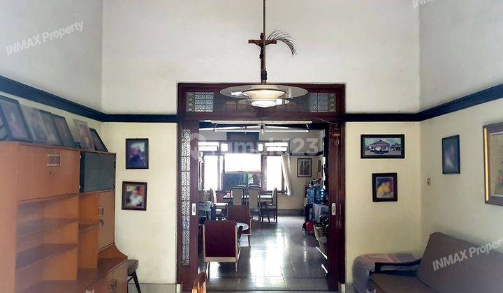 RUMAH NYAMAN TERAWAT BANGUNAN ASLI BELANDA  DI IJEN MALANG 10