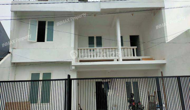 Rumah Nyaman Dan Luas Dekat Superindo Di Darmo Indah Selatan  1